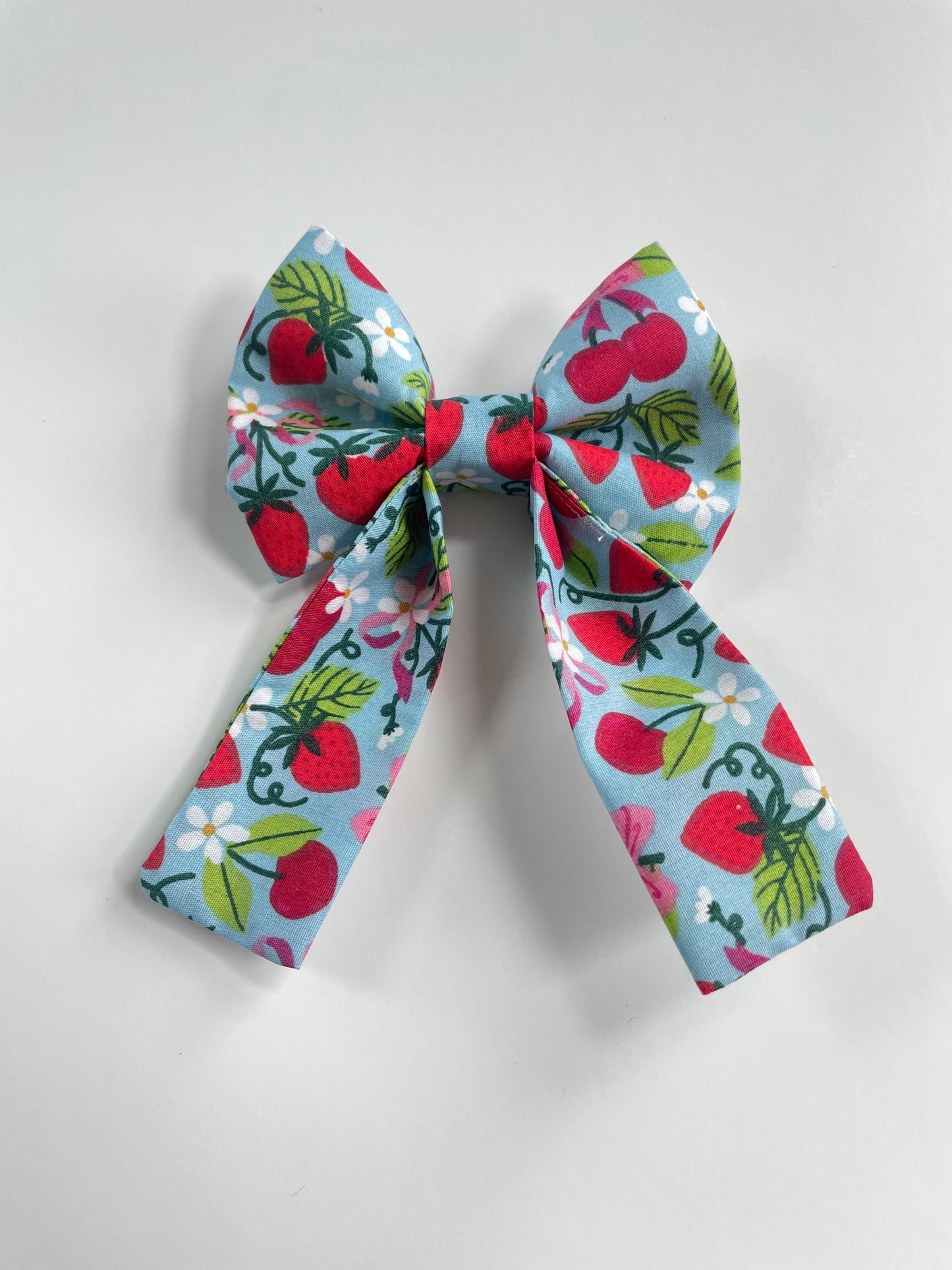 Berry Pretty Bow
